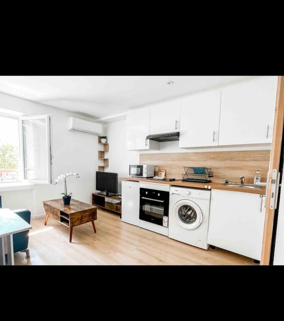 Ferienwohnung La Chrysalide La Crau Zimmer foto