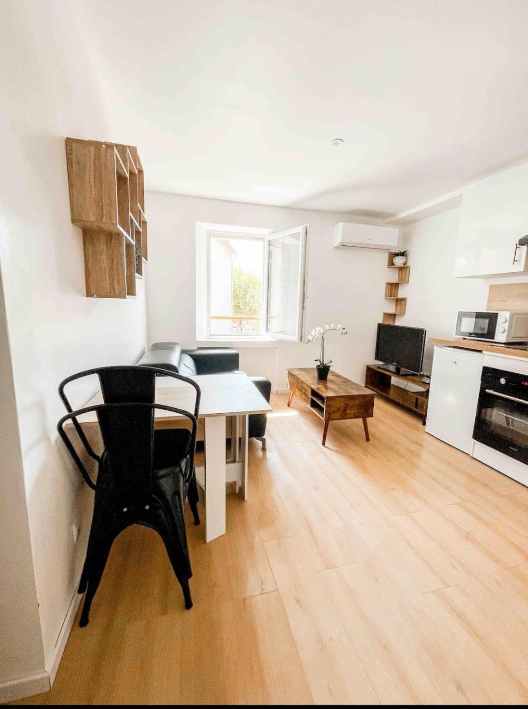 Ferienwohnung La Chrysalide La Crau Exterior foto