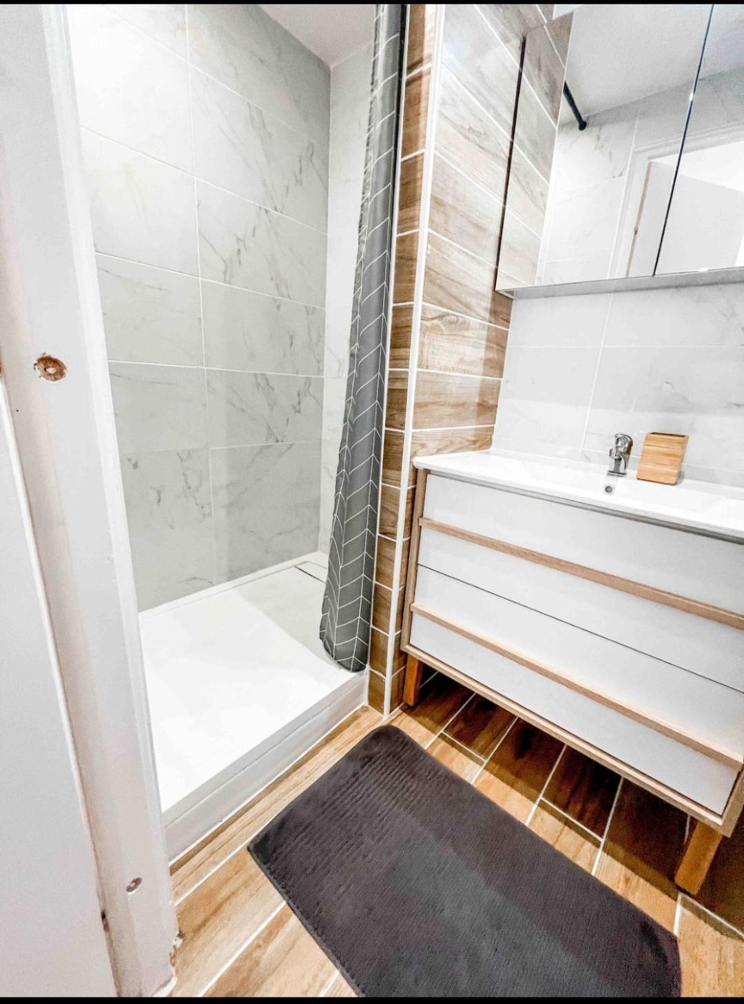 Ferienwohnung La Chrysalide La Crau Exterior foto